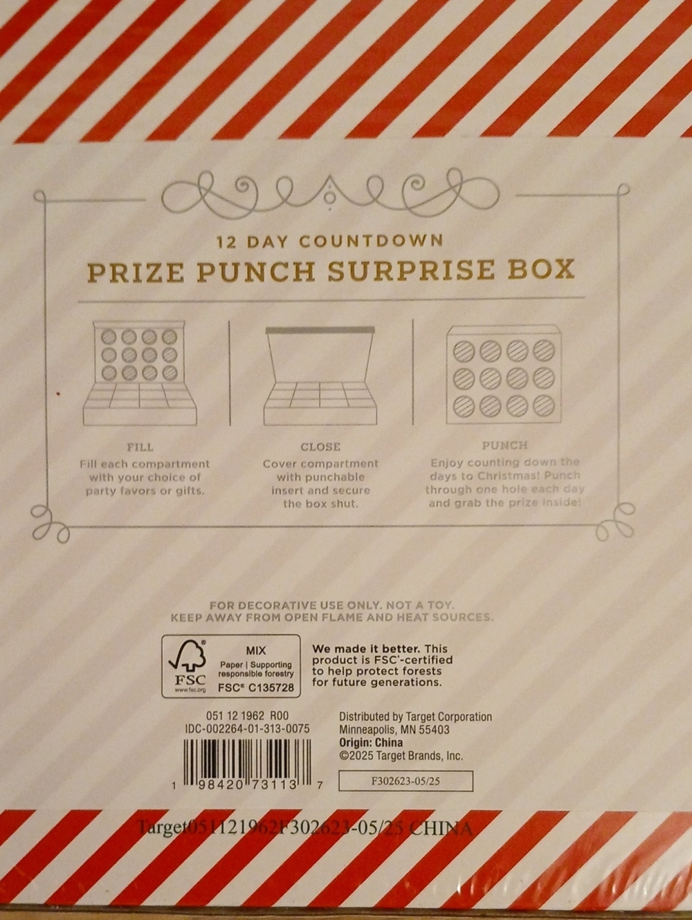 Wondershop Red & White 12-Day Prize Punch Countdown - Picture 4 of 8